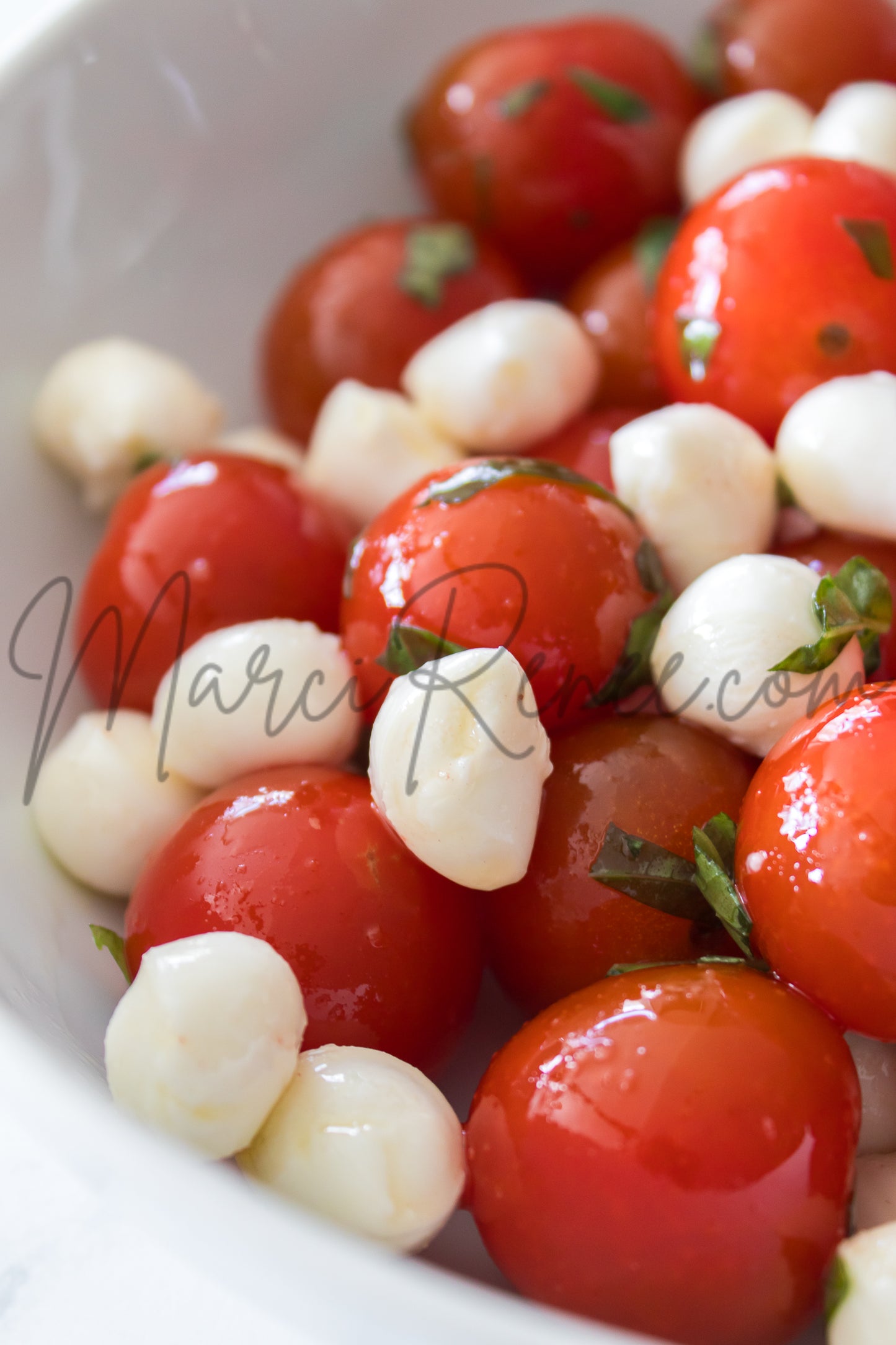 Cherry Tomato Caprese Salad (Set 3 Semi)