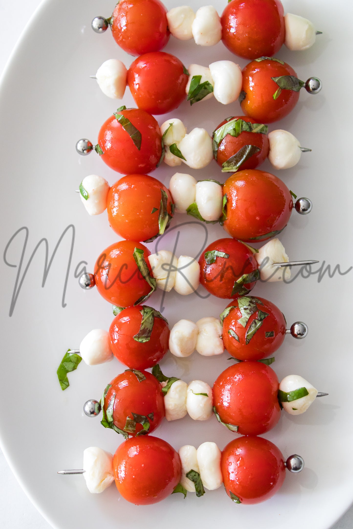 Cherry Tomato Caprese Salad (Set 4 Semi)