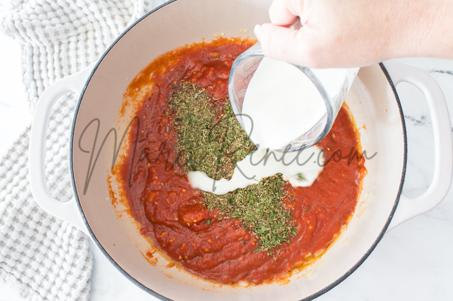 Semi: Creamy Spinach Pasta Sauce (Set 2 of 2)