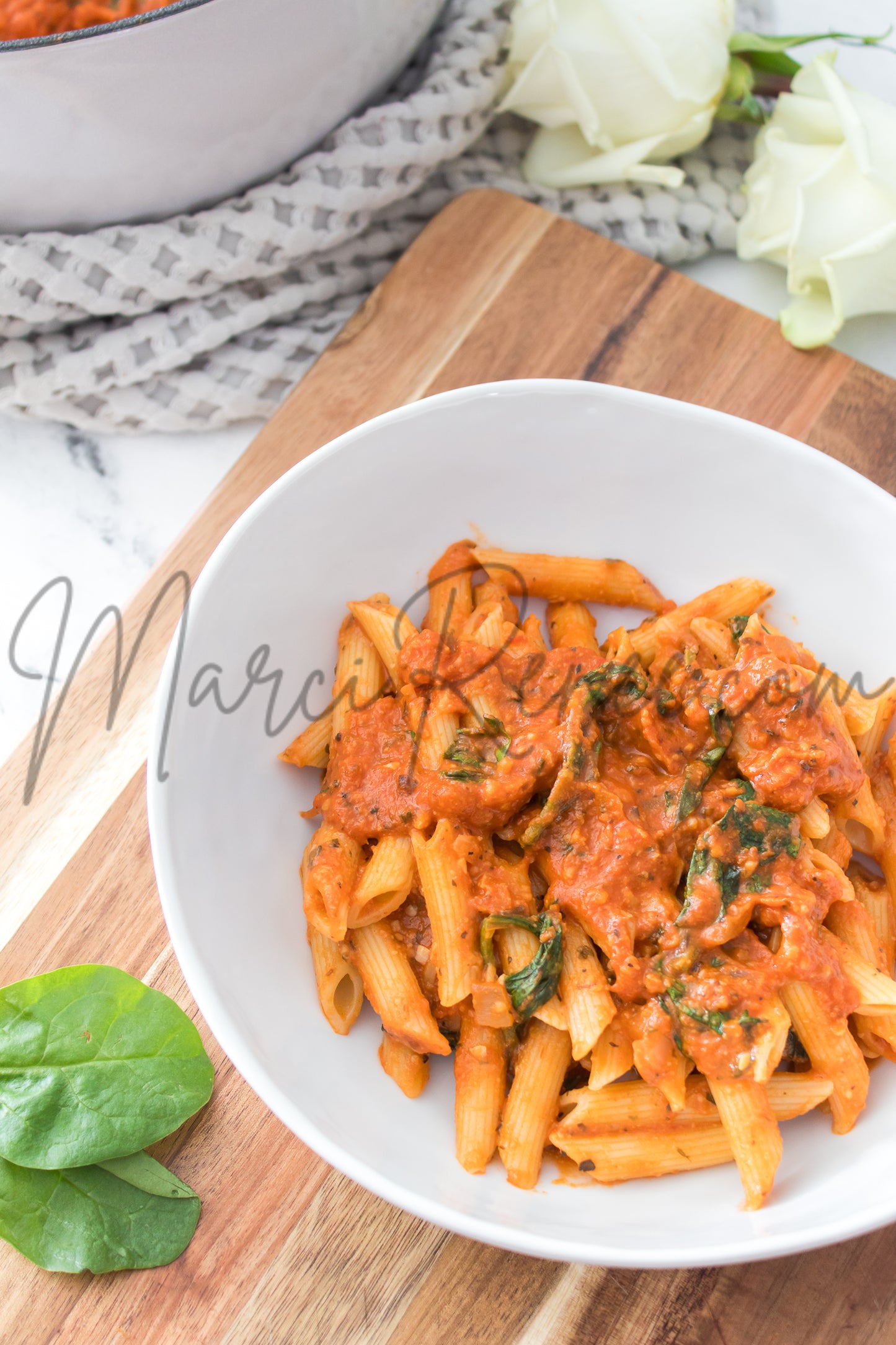 Semi: Creamy Spinach Pasta Sauce (Set 2 of 2)
