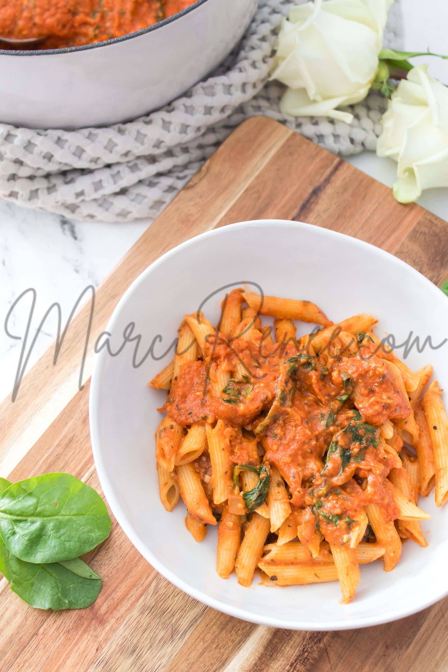 Semi: Creamy Spinach Pasta Sauce (Set 2 of 2)