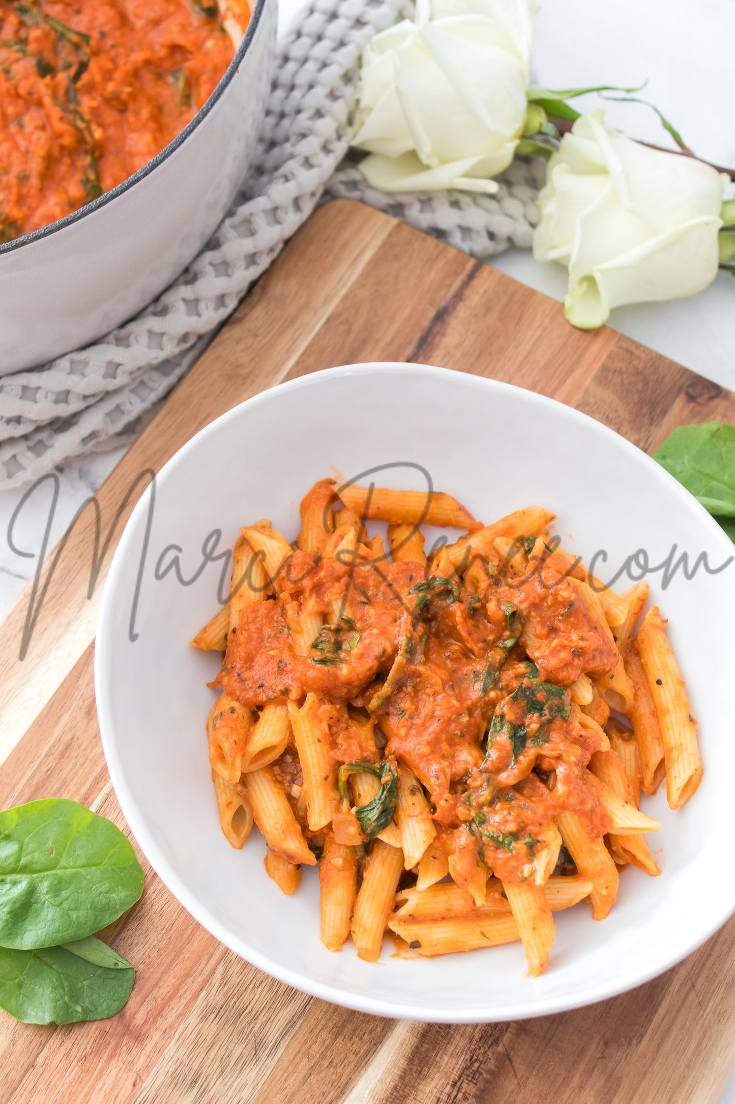 Semi: Creamy Spinach Pasta Sauce (Set 2 of 2)