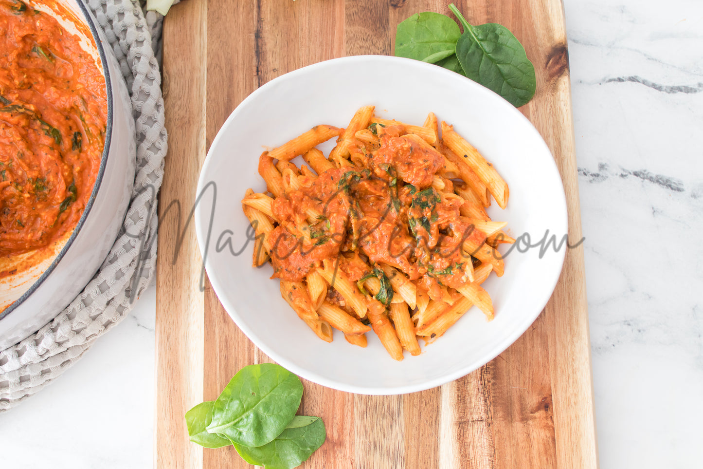 Semi: Creamy Spinach Pasta Sauce (Set 2 of 2)