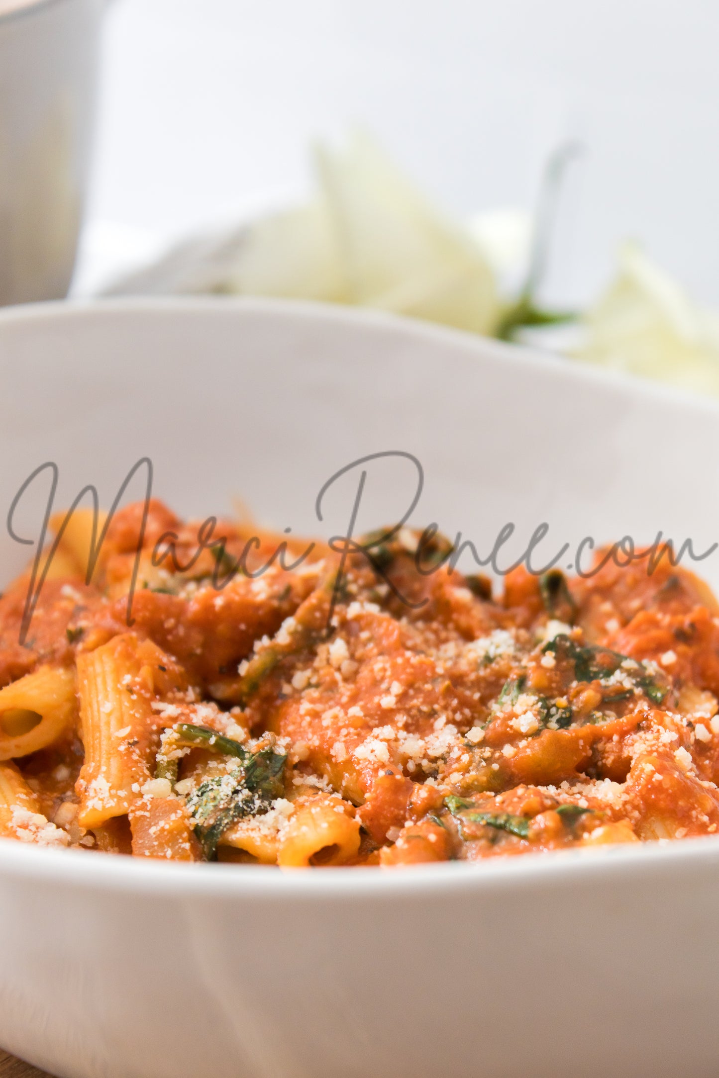 Semi: Creamy Spinach Pasta Sauce (Set 2 of 2)