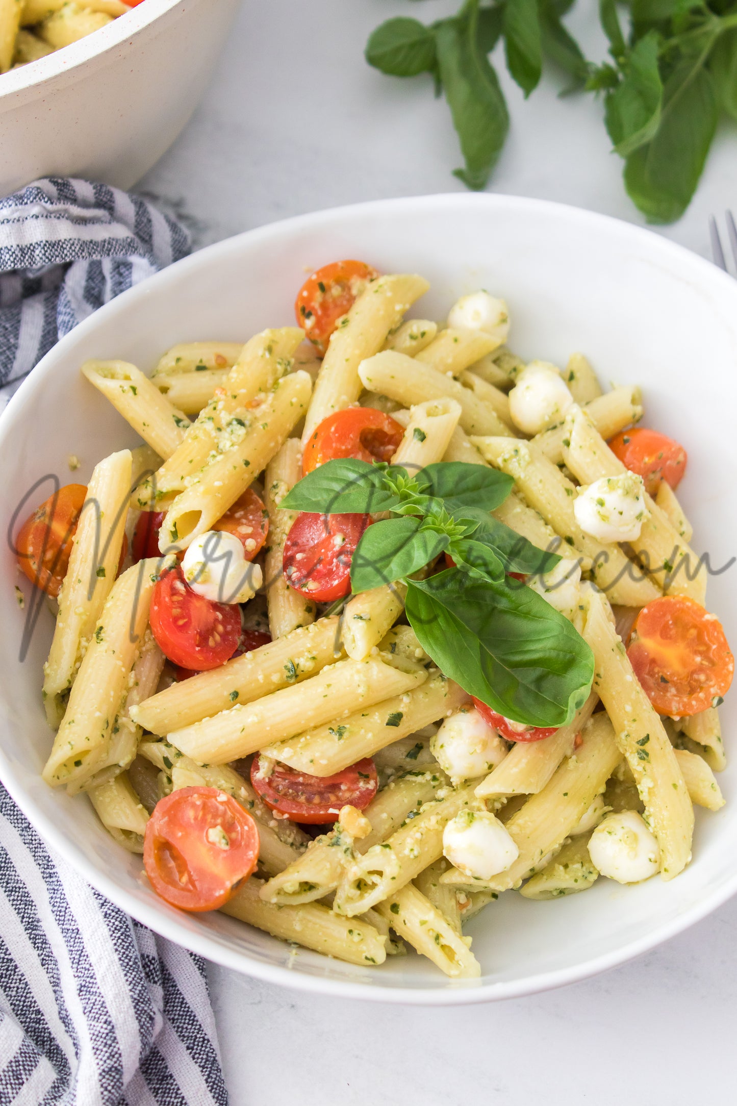 Exclusive: Caprese Pesto Pasta Salad