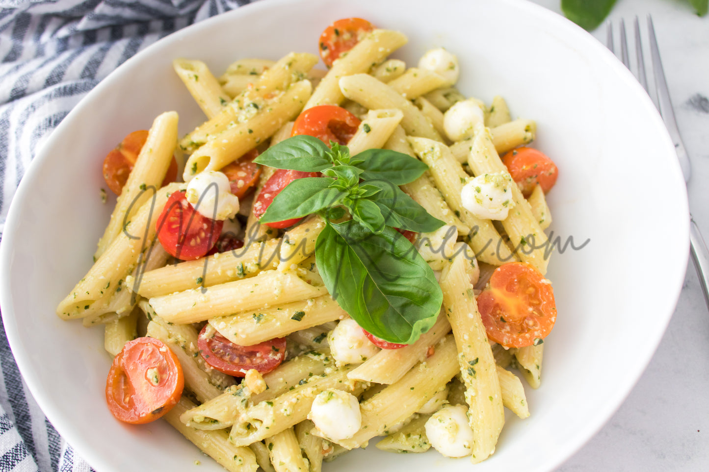 Exclusive: Caprese Pesto Pasta Salad
