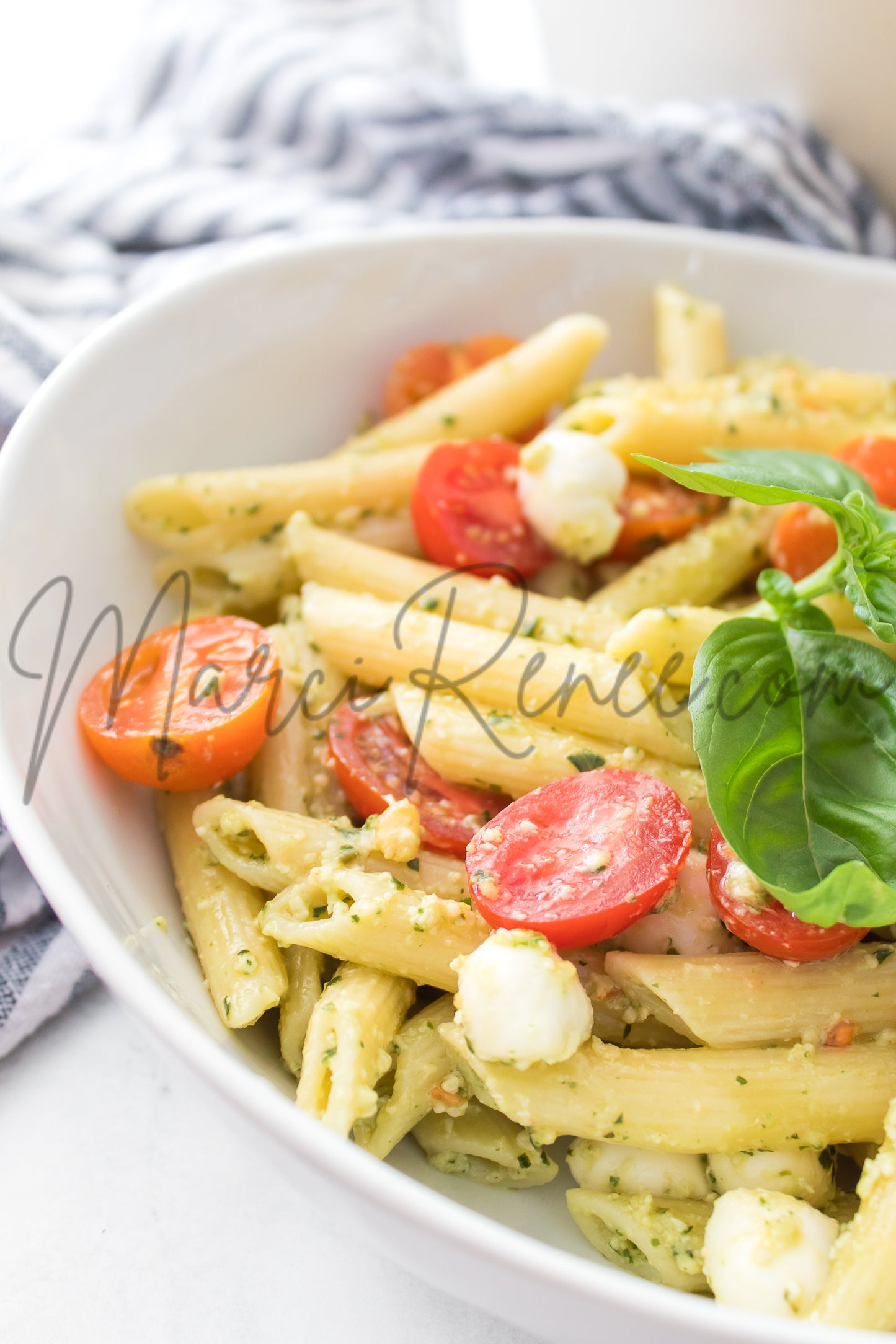 Exclusive: Caprese Pesto Pasta Salad