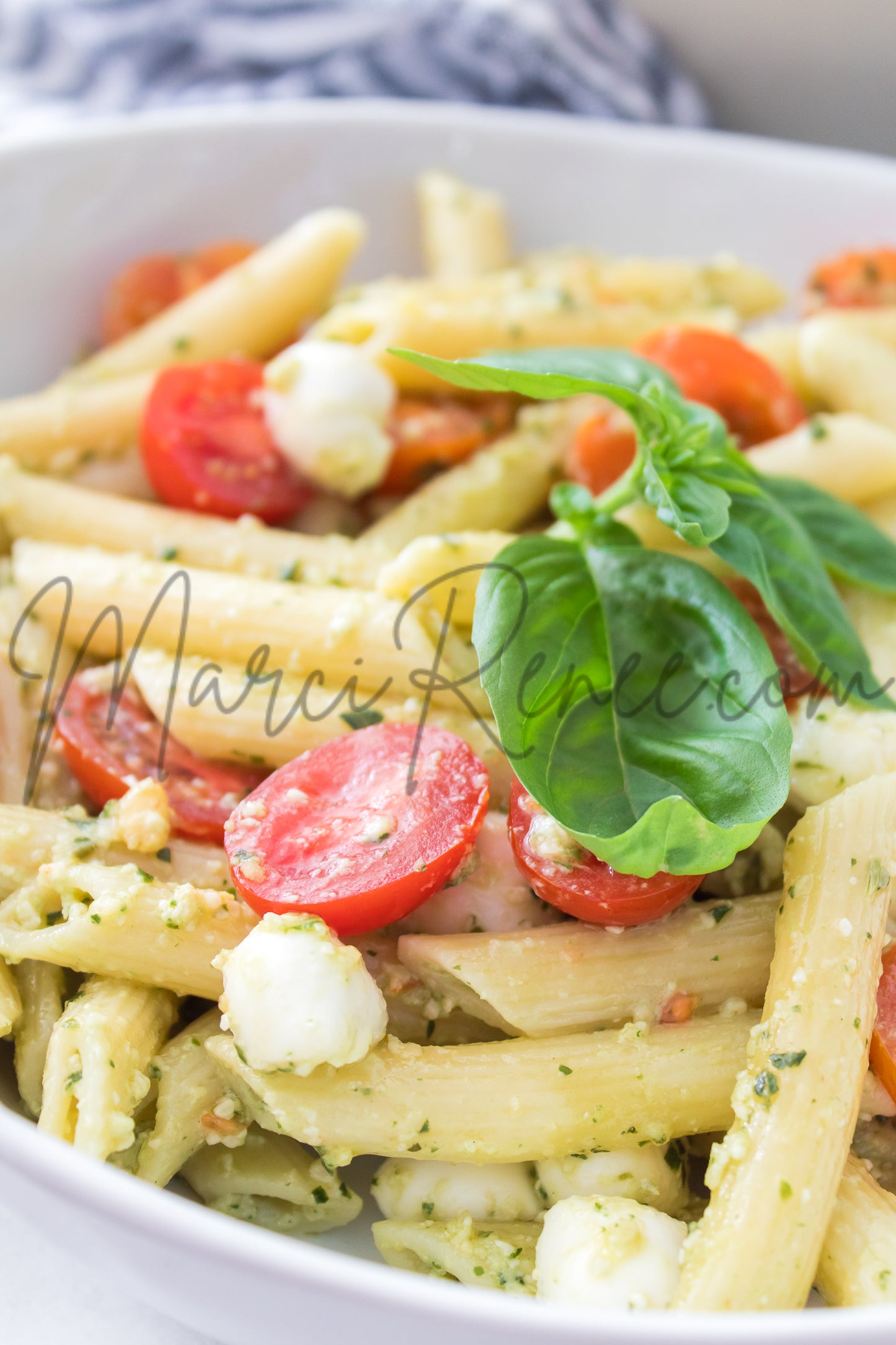 Exclusive: Caprese Pesto Pasta Salad