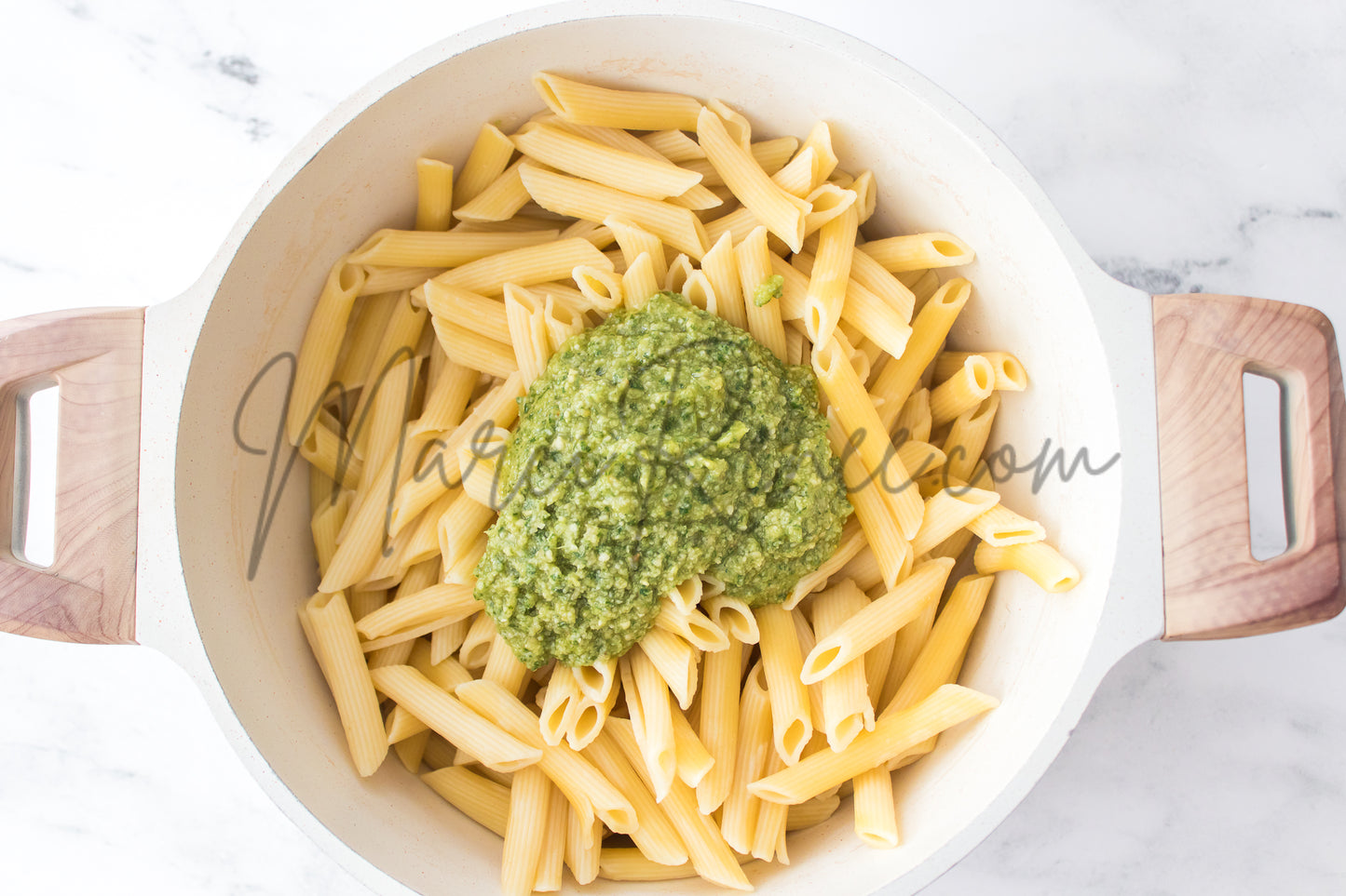 Exclusive: Caprese Pesto Pasta Salad
