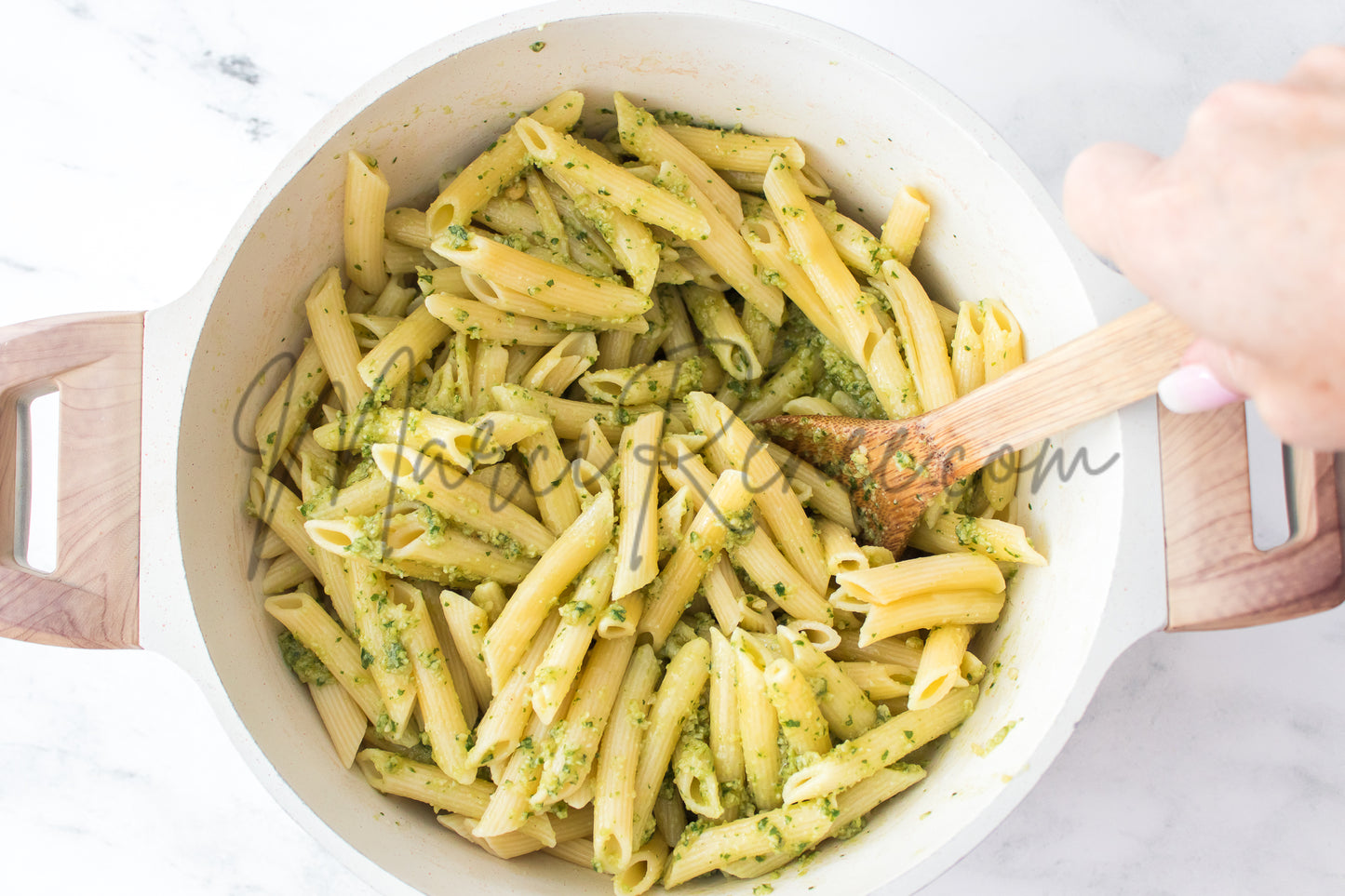 Exclusive: Caprese Pesto Pasta Salad