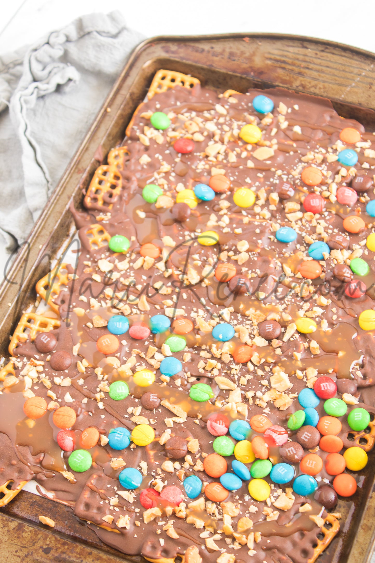 Chocolate Caramel Pretzel Bark (PLR)