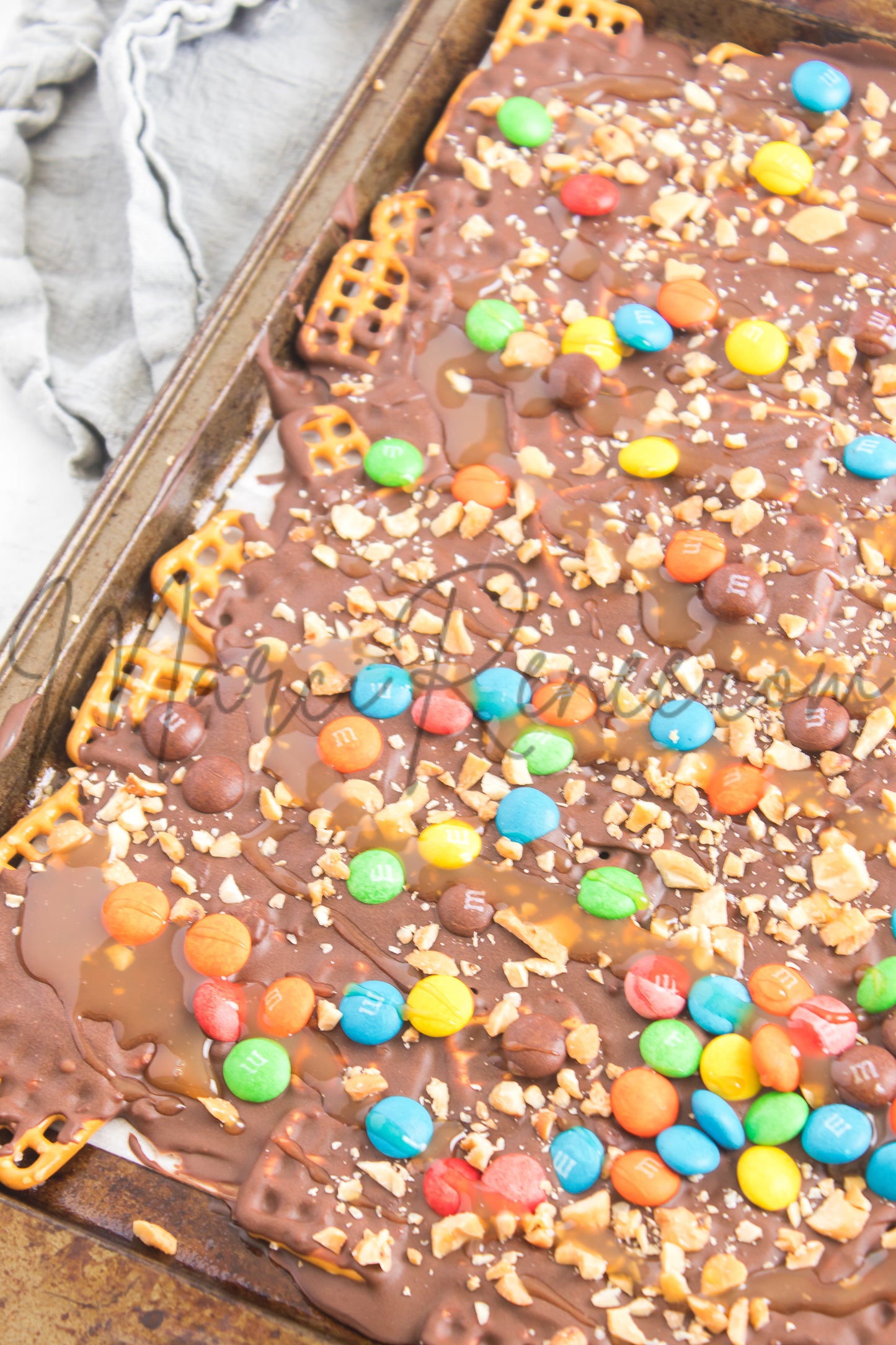 Chocolate Caramel Pretzel Bark (PLR)