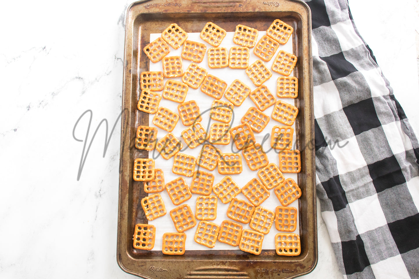 Chocolate Caramel Pretzel Bark (PLR)