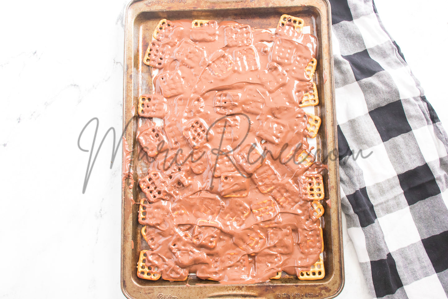 Chocolate Caramel Pretzel Bark (PLR)