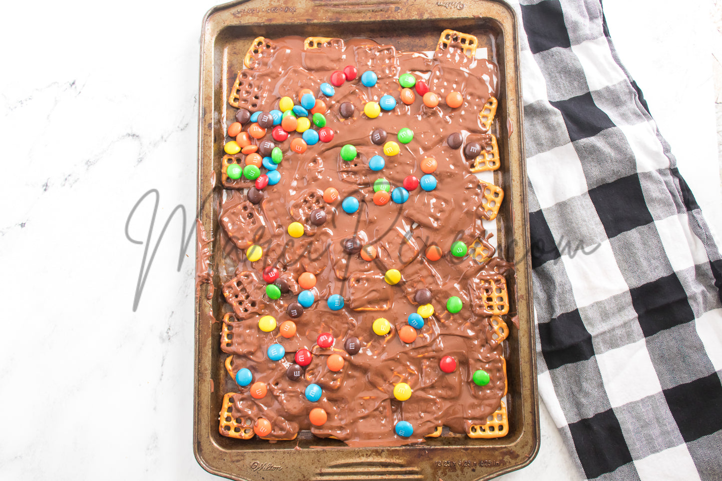 Chocolate Caramel Pretzel Bark (PLR)
