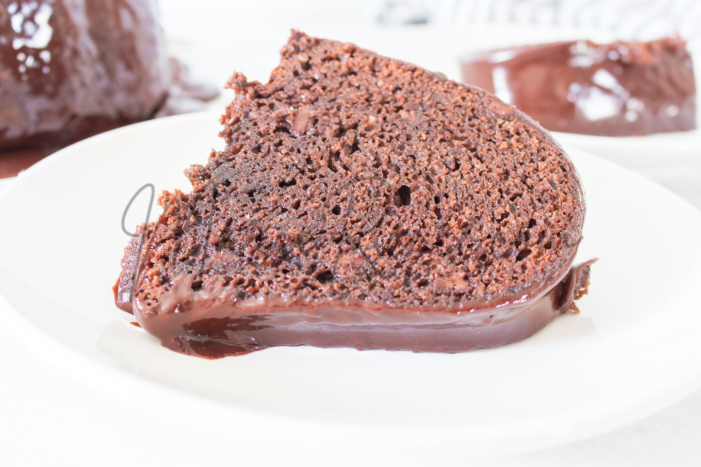 Exclusive: Chocolate Brownie Cake