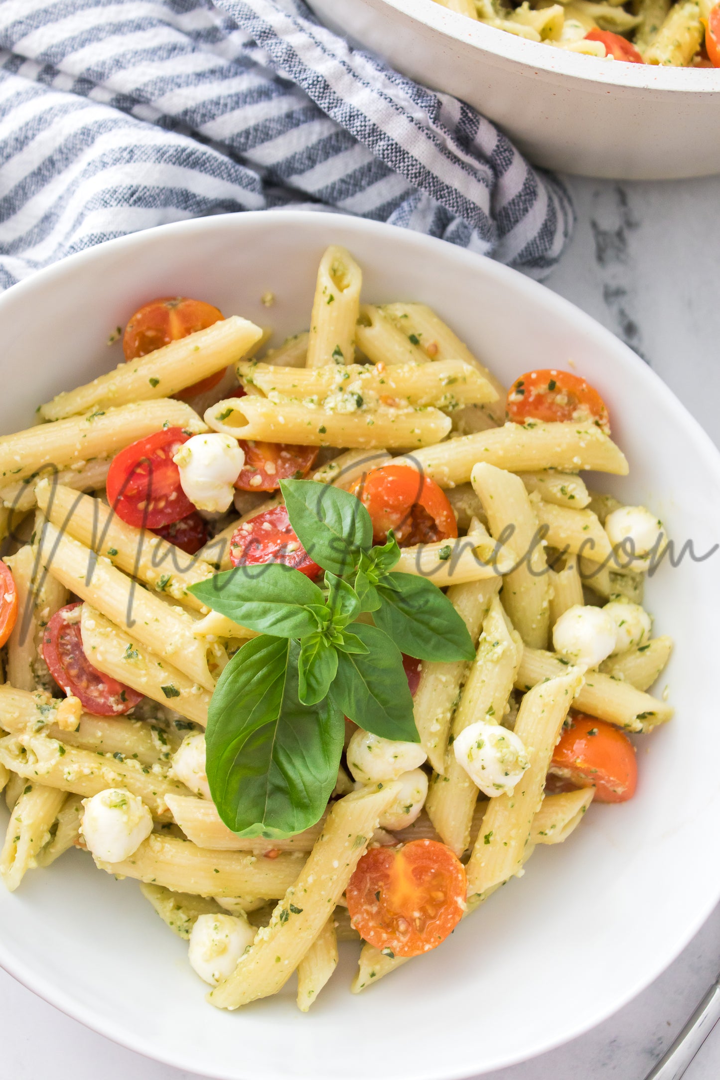 Exclusive: Caprese Pesto Pasta Salad