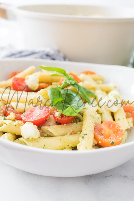 Exclusive: Caprese Pesto Pasta Salad